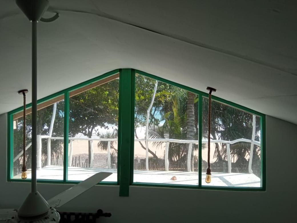 Beach House Kalukatiya - Family Villa, Seaview Room, Garden Room Dickwella Exterior foto