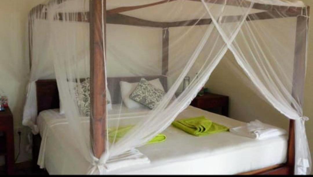 Beach House Kalukatiya - Family Villa, Seaview Room, Garden Room Dickwella Exterior foto
