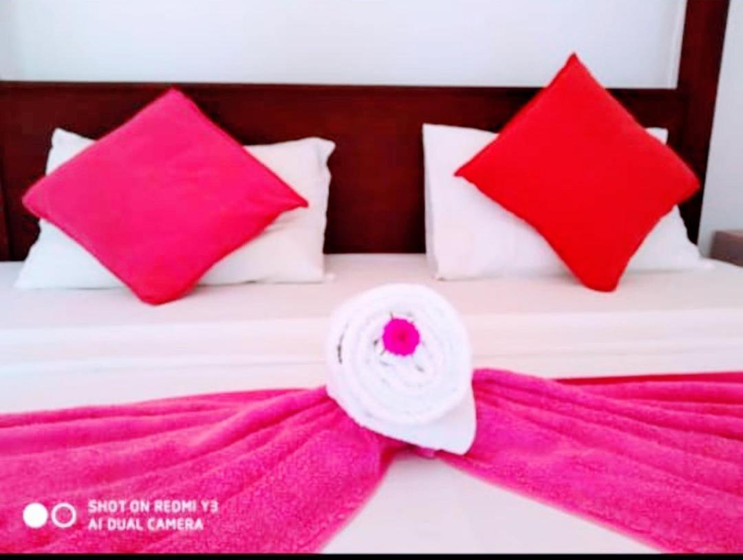 Beach House Kalukatiya - Family Villa, Seaview Room, Garden Room Dickwella Exterior foto